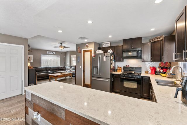 2080 W Brittain Drive, Tucson, AZ 85705