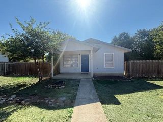 513 Centre ST, San Marcos, TX 78666