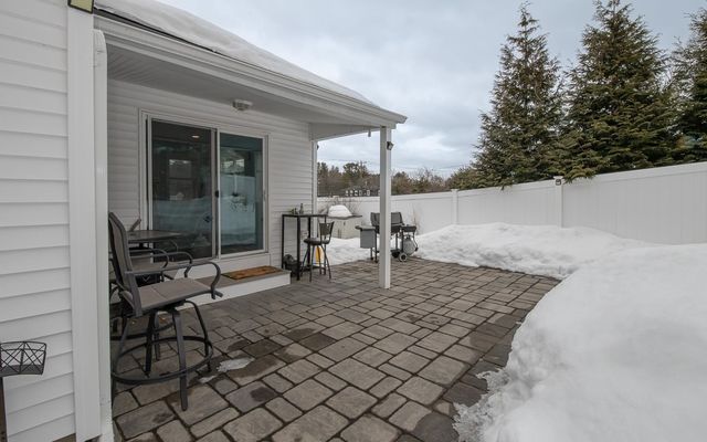 169 Central Street, Hudson, NH 03051