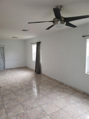 456 NW 85th St Rd 456, Miami, FL 33150