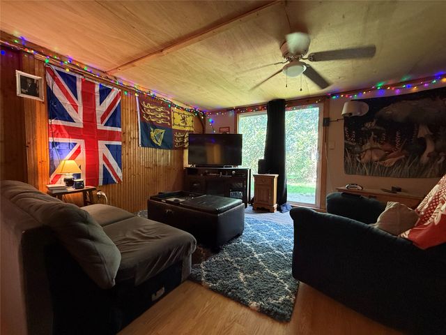 623 CHERRY Street, Waterford, PA 16441