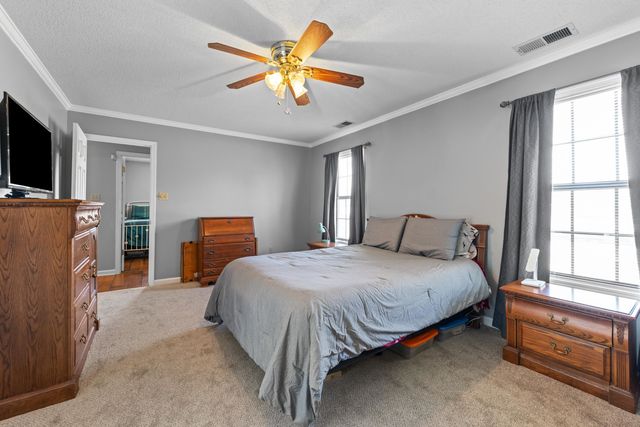 409 LITTLE OAK LN, Collierville, TN 38017