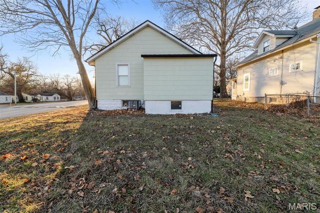 434 Harrison Avenue, Ferguson, MO 63135