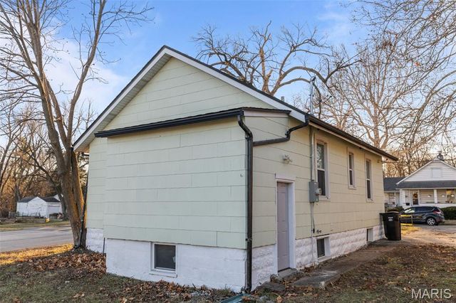434 Harrison Avenue, Ferguson, MO 63135