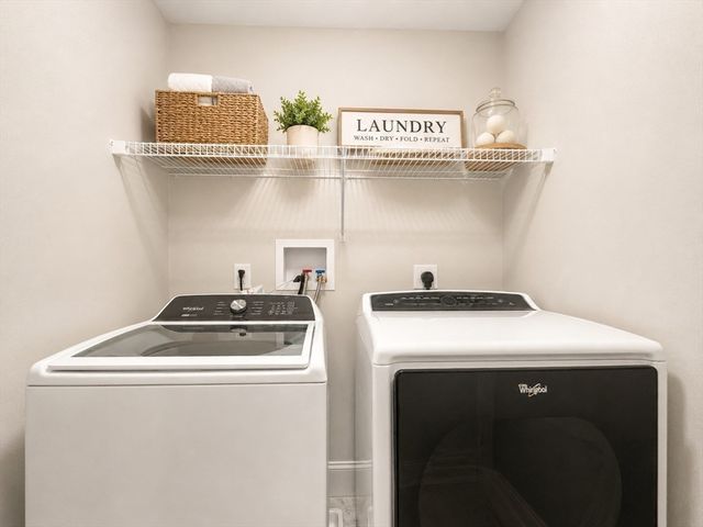 127 Oxbow Rd, Framingham, MA 01701