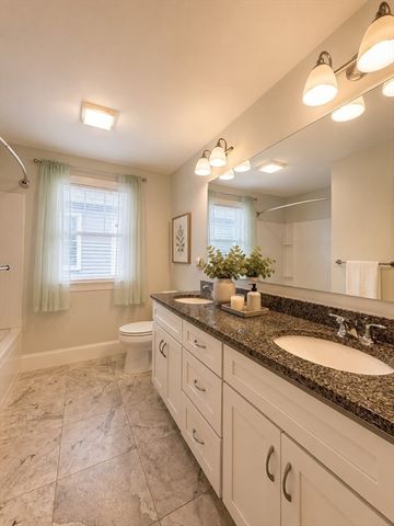 127 Oxbow Rd, Framingham, MA 01701