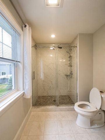 127 Oxbow Rd, Framingham, MA 01701