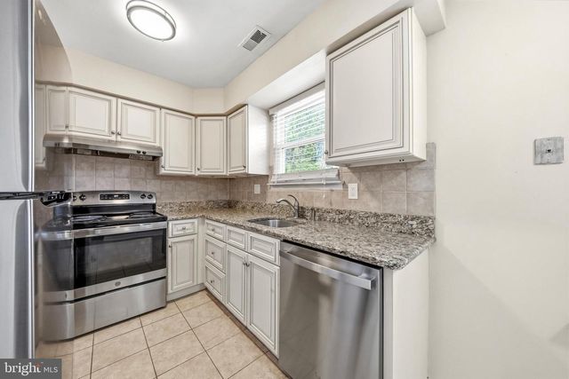 202 SHADY LN, Marlton, NJ 08053