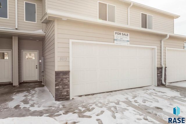 8013 E Tencate Pl Place, Sioux Falls, SD 57110