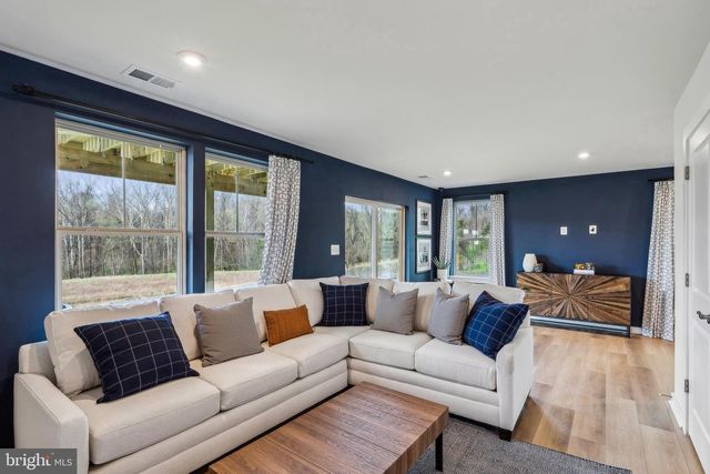 211 CHIANTI TER SE, Leesburg, VA 20175