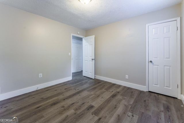 5700 Tracy Drive SE, Mableton, GA 30126