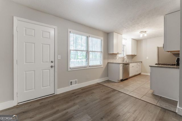 5700 Tracy Drive SE, Mableton, GA 30126