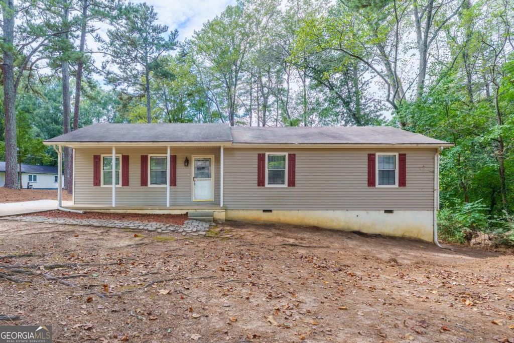 5700 Tracy Drive SE, Mableton, GA 30126
