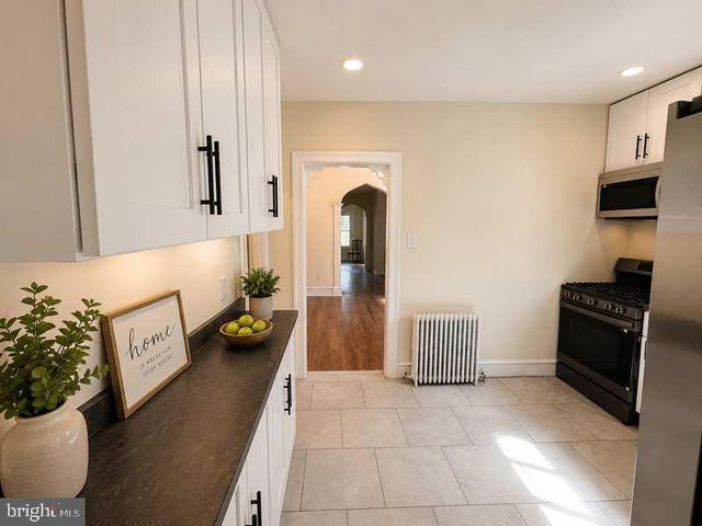 437 W ROOSEVELT BLVD, Philadelphia, PA 19120