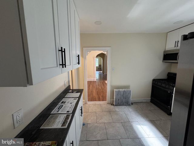 437 W ROOSEVELT BLVD, Philadelphia, PA 19120