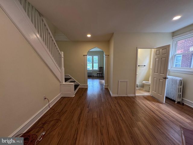437 W ROOSEVELT BLVD, Philadelphia, PA 19120