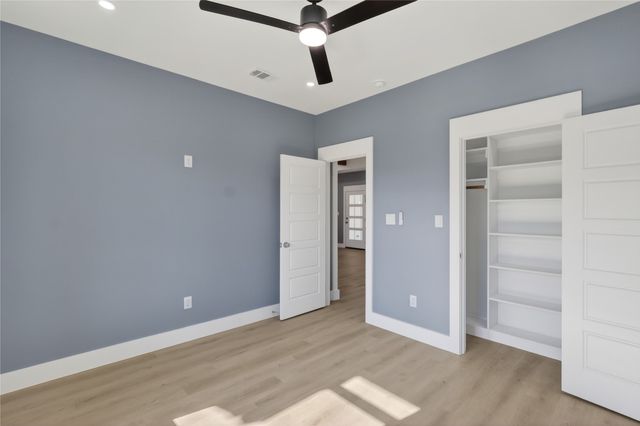 306 Backlash Drive, Gun Barrel City, TX 75156