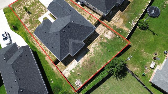 306 Backlash Drive, Gun Barrel City, TX 75156