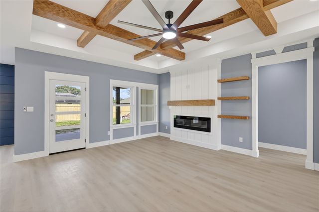 306 Backlash Drive, Gun Barrel City, TX 75156