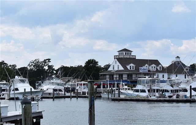 413 Harbour Pt Apt 102, Virginia Beach, VA 23451