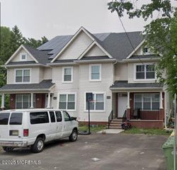 27 7th Street, -2, Lakewood, NJ 08701