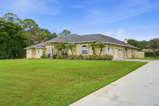 13882 43rd Road N, Royal Palm Beach, FL 33411