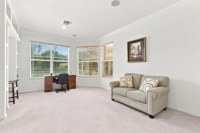 13882 43rd Road N, Royal Palm Beach, FL 33411