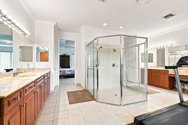 13882 43rd Road N, Royal Palm Beach, FL 33411