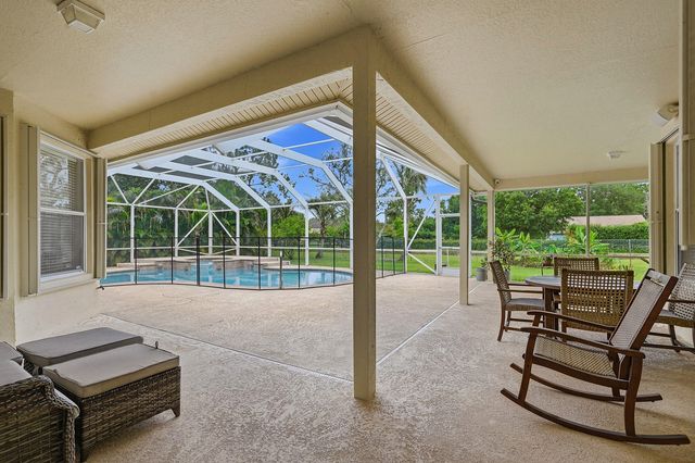 13882 43rd Road N, Royal Palm Beach, FL 33411