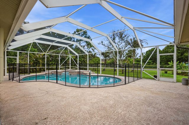 13882 43rd Road N, Royal Palm Beach, FL 33411
