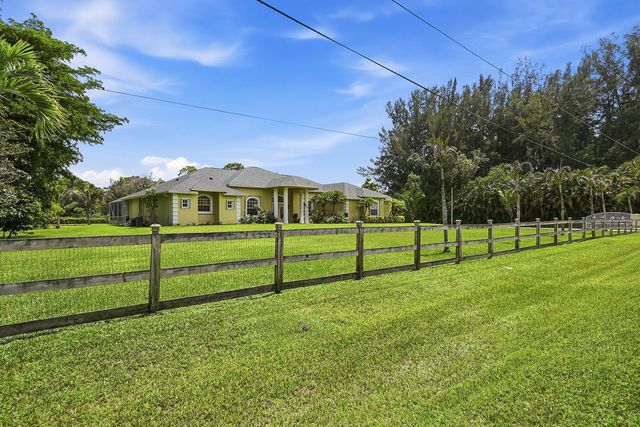 13882 43rd Road N, Royal Palm Beach, FL 33411