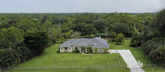 13882 43rd Road N, Royal Palm Beach, FL 33411
