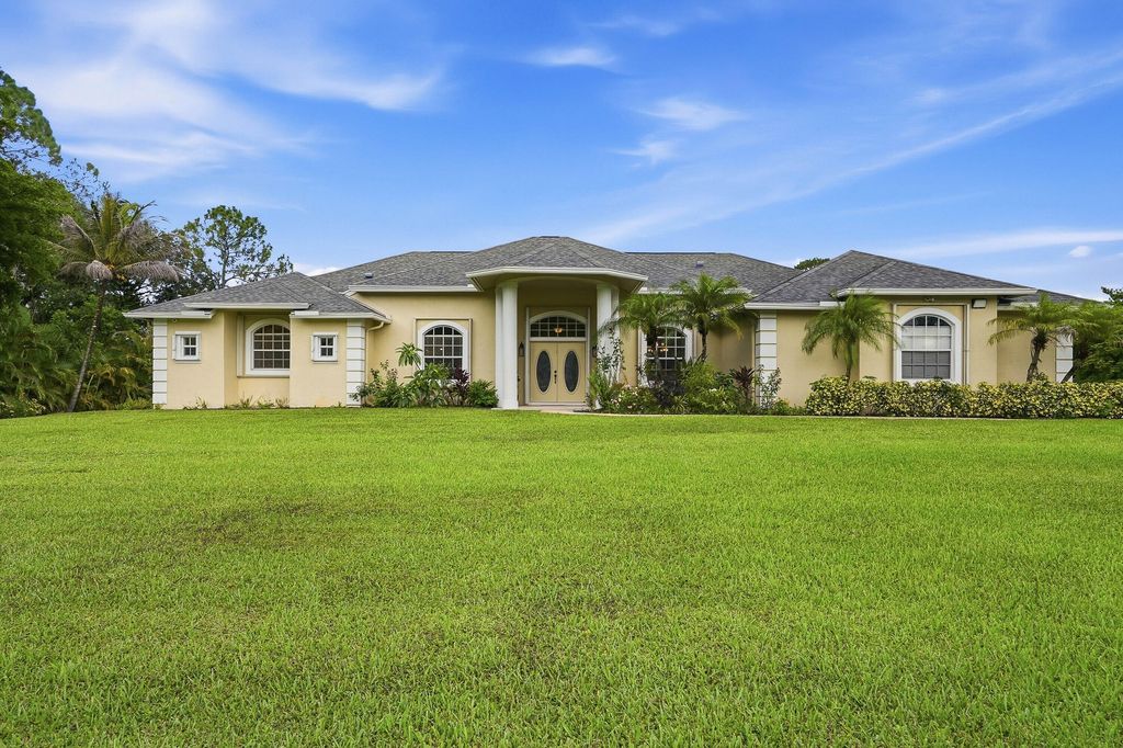 13882 43rd Road N, Royal Palm Beach, FL 33411