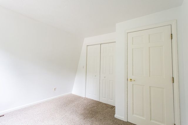 21-22 Beach Drive, West Brookfield, MA 01585