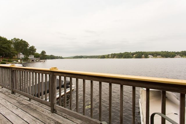 21-22 Beach Drive, West Brookfield, MA 01585