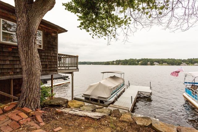 21-22 Beach Drive, West Brookfield, MA 01585