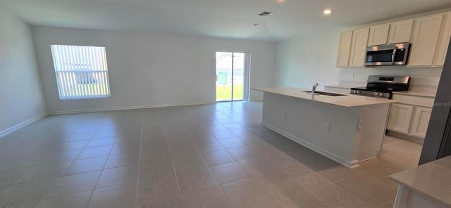 2810 WHITAKER POINT ROAD, Lake Hamilton, FL 33851