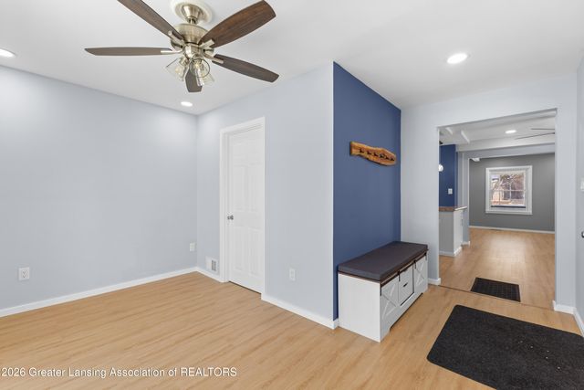 2012 New York Avenue, Lansing, MI 48906