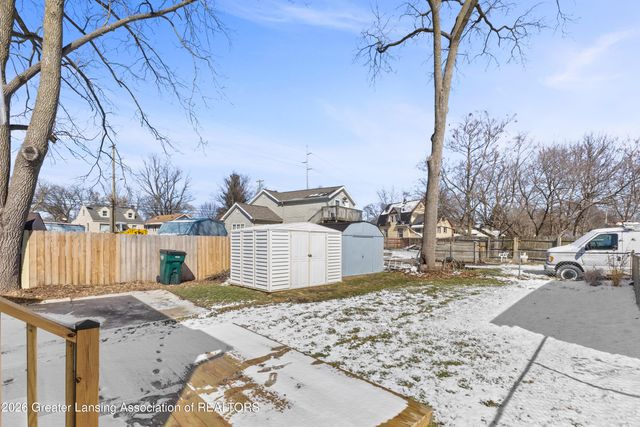 2012 New York Avenue, Lansing, MI 48906