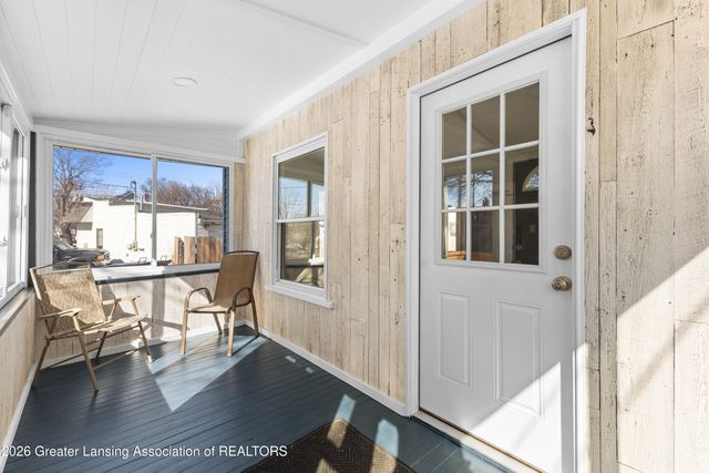 2012 New York Avenue, Lansing, MI 48906