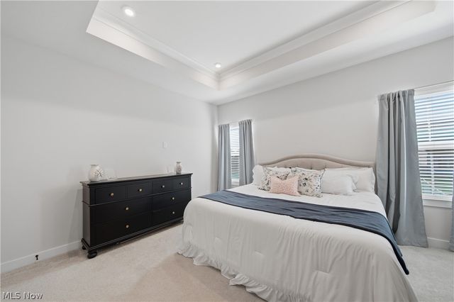 6877 Harrington Court Avenue NE, Canton, OH 44721
