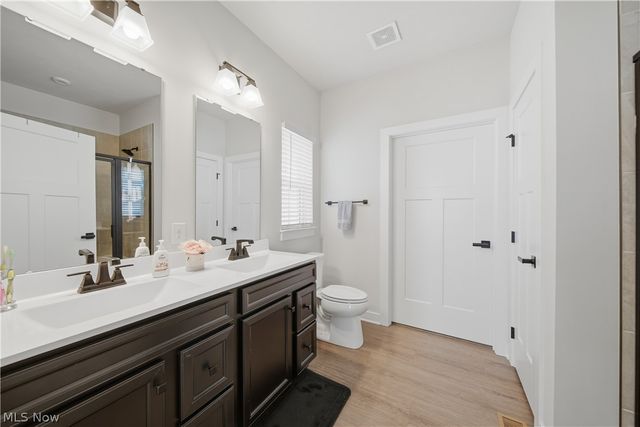 6877 Harrington Court Avenue NE, Canton, OH 44721