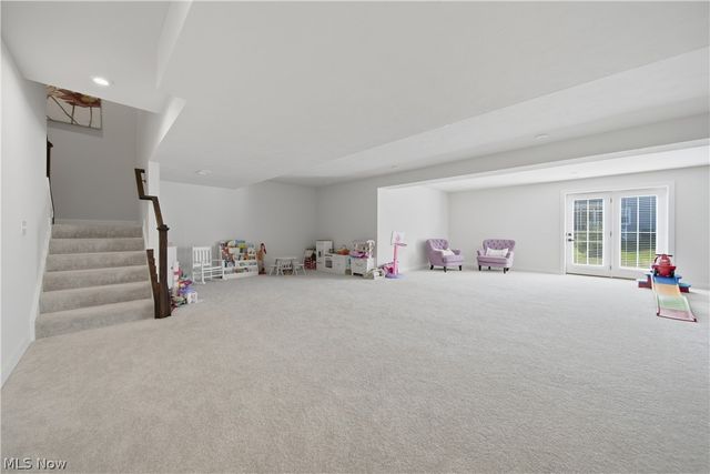 6877 Harrington Court Avenue NE, Canton, OH 44721