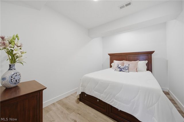 6877 Harrington Court Avenue NE, Canton, OH 44721