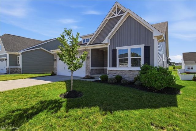6877 Harrington Court Avenue NE, Canton, OH 44721