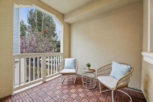 129 Paperbark Terrace, Sunnyvale, CA 94086