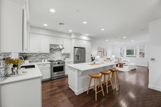 129 Paperbark Terrace, Sunnyvale, CA 94086