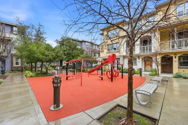 129 Paperbark Terrace, Sunnyvale, CA 94086