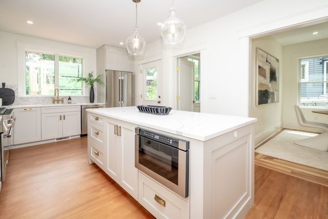 109 Lake View Ave, Cambridge, MA 02138