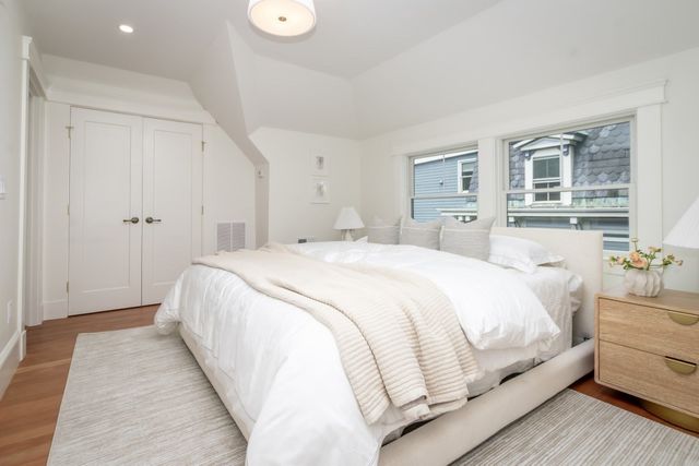 109 Lake View Ave, Cambridge, MA 02138